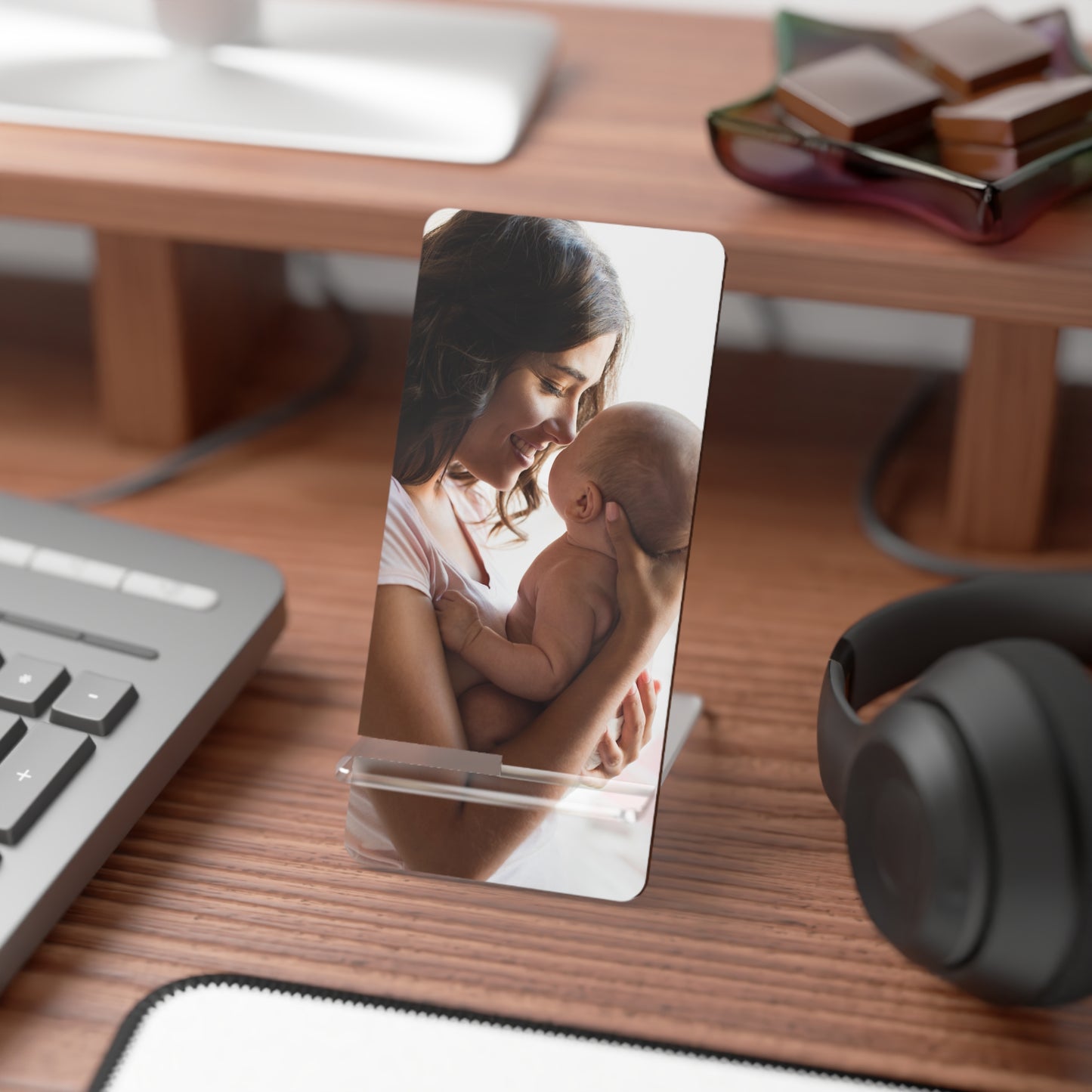 Custom Family Picture Phone Stand – Personalized Smartphone Display, Desk Organizer, Stocking Stuffer Gift under $10, Family Photo Mobile Display